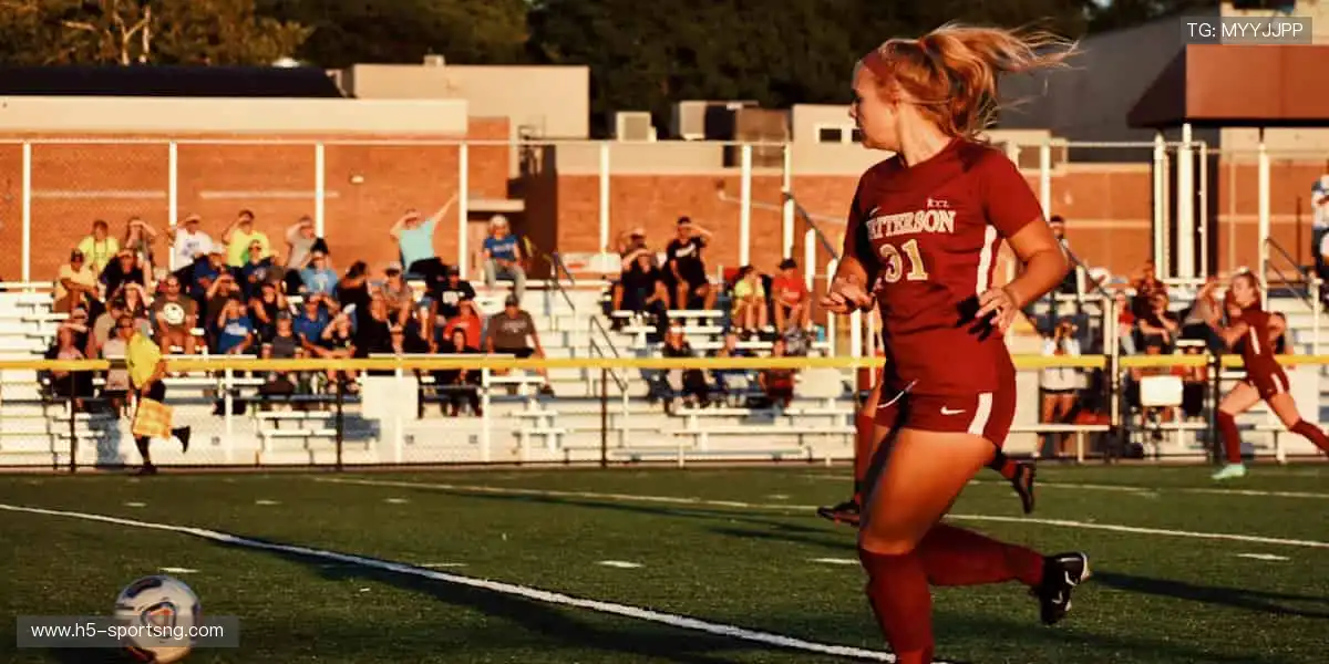 「全球赛事同步直播，超清画质 + 实时解说，让你身临其境！📺一键开启，激情无限！」